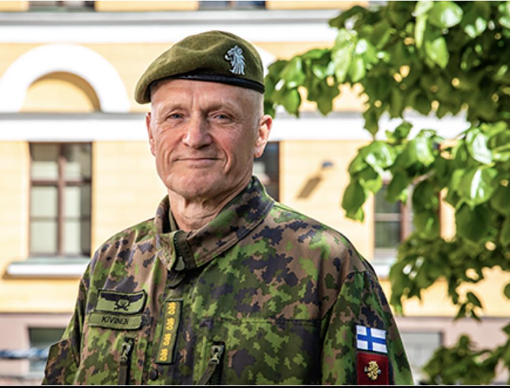 Kenraali Timo Kivisen haastattelu - Upseeriliitto